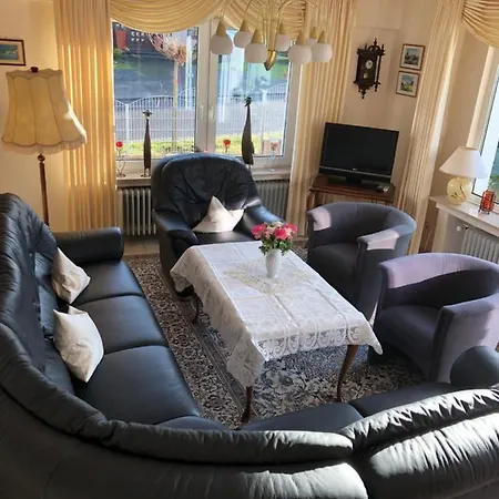 Haus Am Nuerburgring Dom wakacyjny *