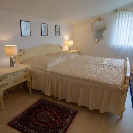 Haus Am Nuerburgring * Kottenborn