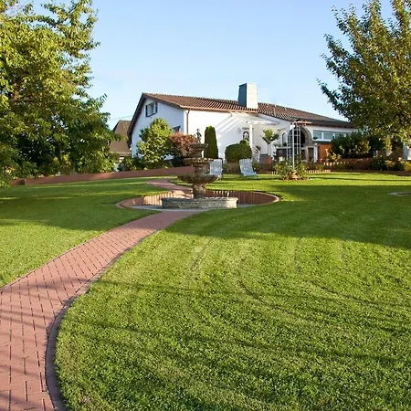 Haus Am Nuerburgring * Kottenborn