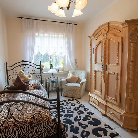 Haus Am Nuerburgring Dom wakacyjny