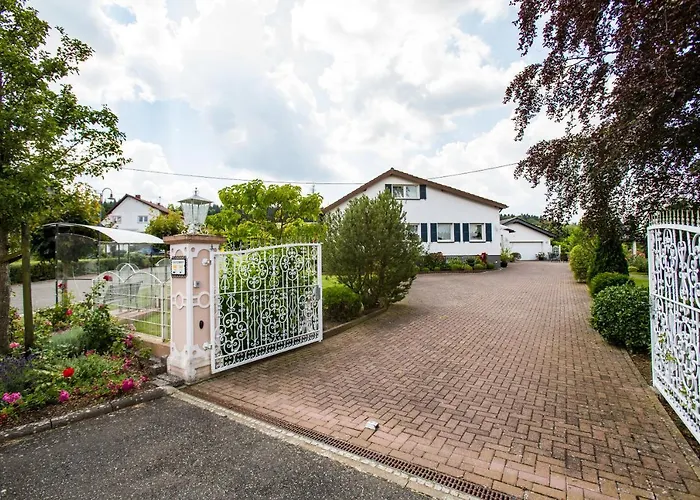 Haus Am Nuerburgring Hébergement de vacances