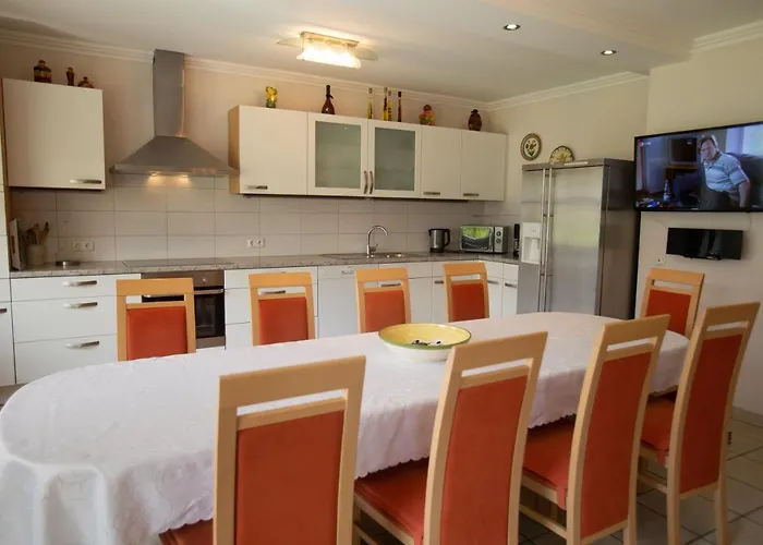 Haus Am Nuerburgring Kottenborn