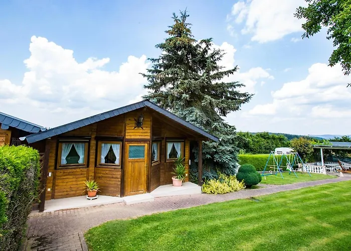 Haus Am Nuerburgring Hébergement de vacances Kottenborn